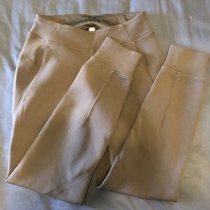 Lululemon Embrace the Space Jogger